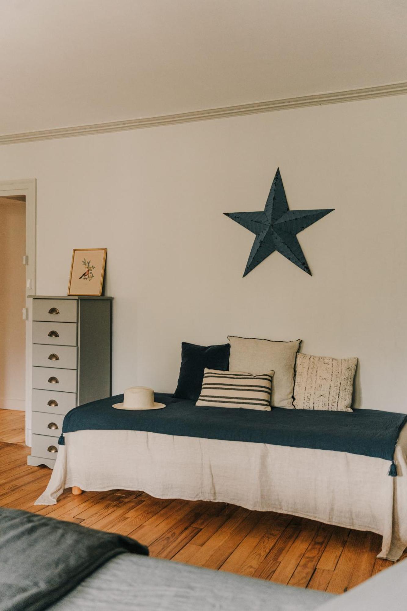 Maison D'Hotes Et Gite De Charme Avec Piscine, La Lhuiseraie Quarto foto